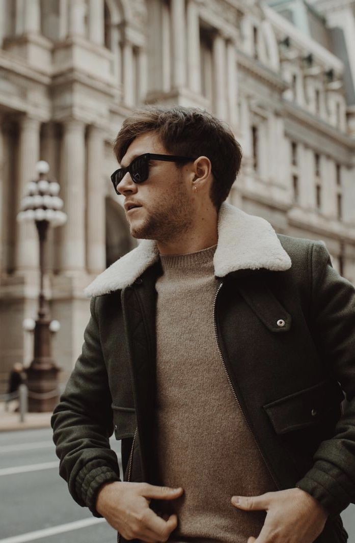 Niall Horan as The Boss a thread that he would LOVE but won't see it.