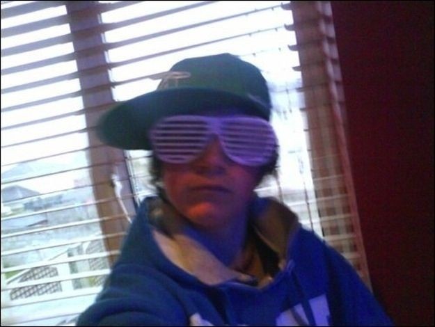 Niall Horan as The Boss a thread that he would LOVE but won't see it.