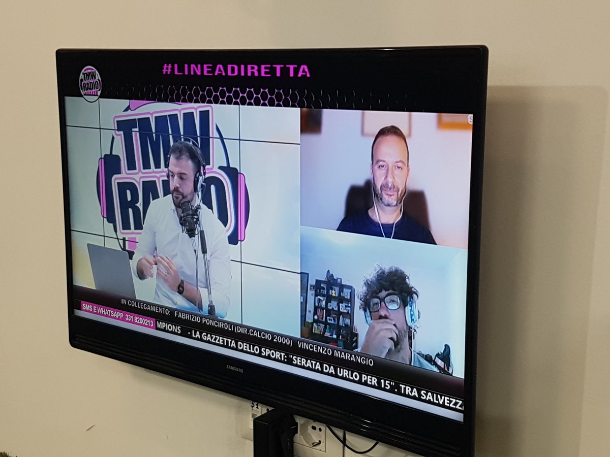 marcopiccari1's tweet photo. Continua la mattina di @TMW_radio  @enzomarangio e @ErbaIacopo con il direttore di #Calcio2000 @fponciroli #Editoriale e poi #Testacoda https://t.co/1GpWfIa8Ev