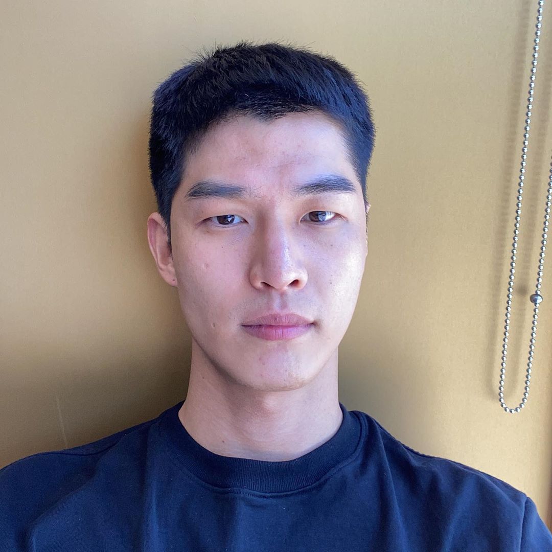b_taeeunTH's tweet photo. คุณพลทหารบังแทอึนกำลังทำหน้าที่รับใช้ชาติ ส่งกำลังใจให้คุมพ่อน้องบังจูออนให้กลับมาอย่างแข็งแรงไปด้วยกันน้า 💚

 #Taeeun #방태은 #b_taeeun #บังแทอึน https://t.co/H3vGo8KdvK
