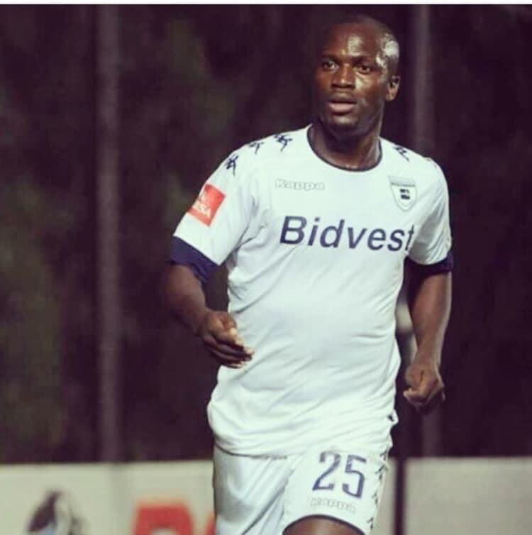 talkFootballZw's tweet photo. Tonight we will check in with with arguably one of the finest number 9 to come out of Zimbabwe Football as we talk about his career, his academy and what he has been up to during this Quarantine period. Cuthbert Malajila will be my guest tonight.  @cazola1985 @dembaredotcoms https://t.co/r7YOQfh9eL