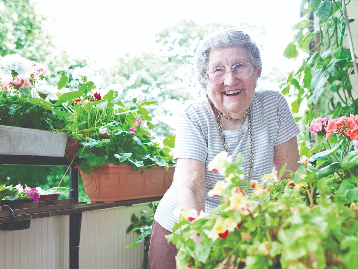 ageukmst's tweet image. Did you know that our Handyman &amp;amp; Gardening services are available?🏡

Our gardeners can help with a one-off job or ongoing upkeep of your garden. Meanwhile our handyman can help with anything from access ramps to changing a lighbulb.

Details and prices - ageuk.org.uk/maidstone/