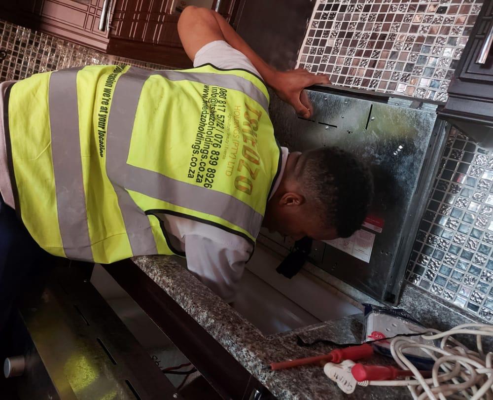 TshedzoPty's tweet photo. Tshedzo_electric💡🔌
Electric lights installation and maintenance✅
Be bright. Be safe. Be LED
Let us take charge of your electrical needs
Whatever your occasion we're at your location📍
📧Info@tshedzogroup.com
📧Electric@tshedzogroup.com
📞0658175712 ¦0768398926
#31JulyMovement https://t.co/Q1bgubPVcy