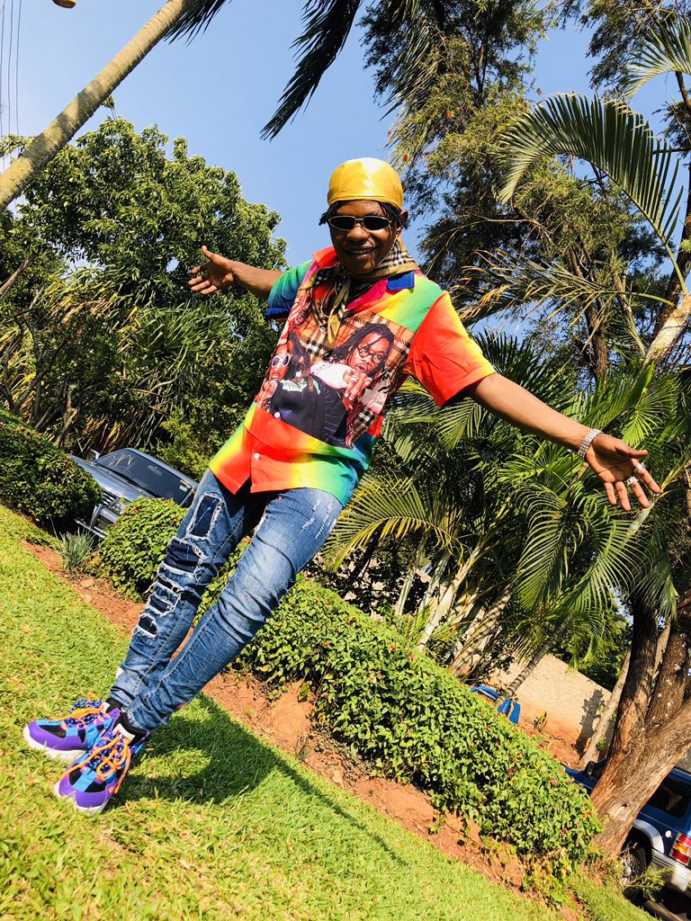 RydimboyBravo's tweet photo. Life will give you options..... it’s upto you to make the right Decision ✌🏿. 
.
.
.
#DripBoy 💧
#TOLEMELAMU link in bio https://t.co/VNcPXXuUm3
