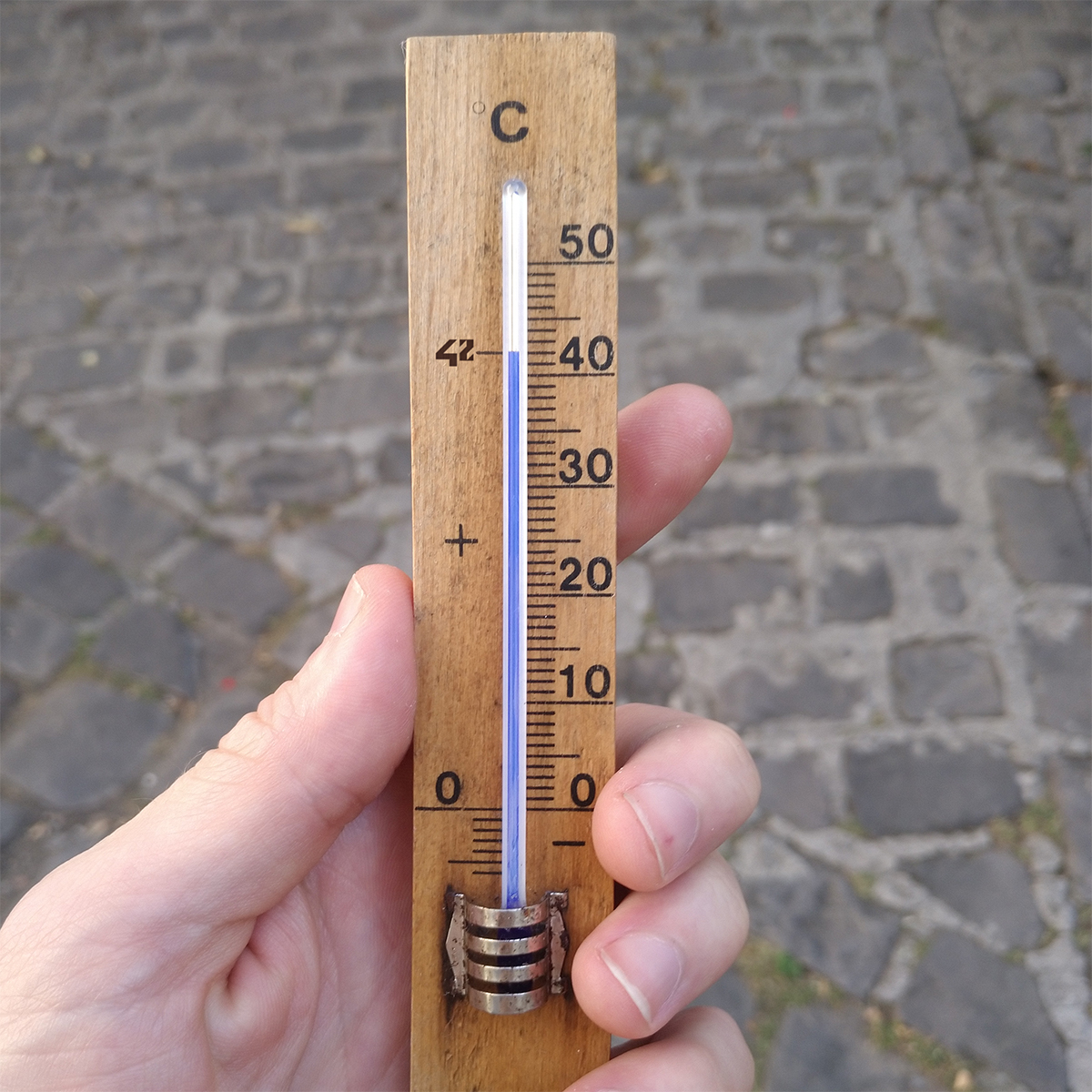 42born2code's tweet photo. Préparez-vous à la vague de chaleur aujourd'hui. https://t.co/InjUQC2tqc