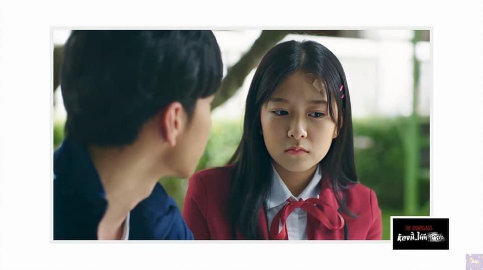 mewnichbnk48_'s tweet photo. วันนี้ก็มีรูปจากซีรีส์ TheUnderclass
การที่ได้เห็นมิวนิคมาเล่นซีรีส์เรื่องนี้ เราก็ได้เห็นพัฒนาการด้านต่างๆของน้องที่ดีขึ้นไปอีก 😁
สำหรับใครที่ยังไม่ได้ดู Ep.4 ก็ตามลิ้งด้านล่างเลยจ้า 😁
https://t.co/Xt6G7eana2
#BNK48
#TheUnderclassEP4
#MewnichBNK48
#คอกม้าของมิวนิค https://t.co/52mvr2Vdpz