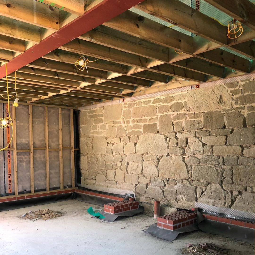 rmouldingandco's tweet image. Great to see some progress on site in Fovant.. 👌
📸: @markfdavis
@MLArchitecture
#MouldingtheBuilders #renovation #restoration #architecture #wiltshire #chicksgrovestone #slate #renovation