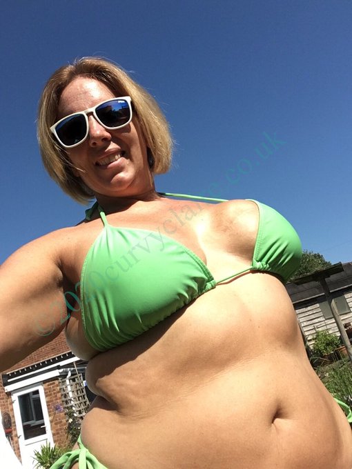 Sun bathing has to be done today #bikiniseason #heatwave #Bikini #BikiniBottom #bikini_lover #garden<a href="/tag/bikiniseason"class="tags">#bikiniseason</a><a href="/tag/bikini"class="tags"><span>#bikini</span></a><a href="/tag/green"class="tags"><span>#green</span></a><a href="/tag/garden"class="tags"><span>#garden</span></a><a href="/tag/bikinibottom"class="tags"><span>#bikinibottom</span></a><a href="/tag/heatwave"class="tags"><span>#heatwave</span></a>