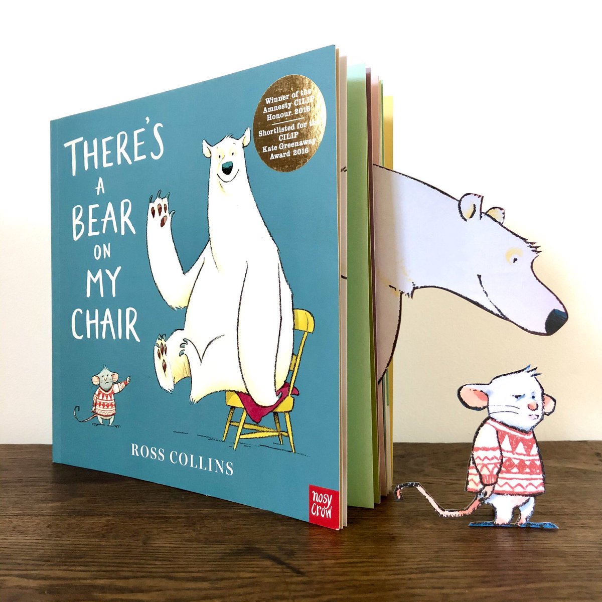 TobyOlie's tweet photo. I’m giving Ross Collins’s much loved #TheresABearOnMyChair the puppetry treatment in a free online performance, streaming from 23rd Aug - 1st Nov.
Created in association with @LittleATheatre and shared with permission of @NosyCrowBooks - it’s going to be a cardboard riot! https://t.co/zKu5mtg7QV