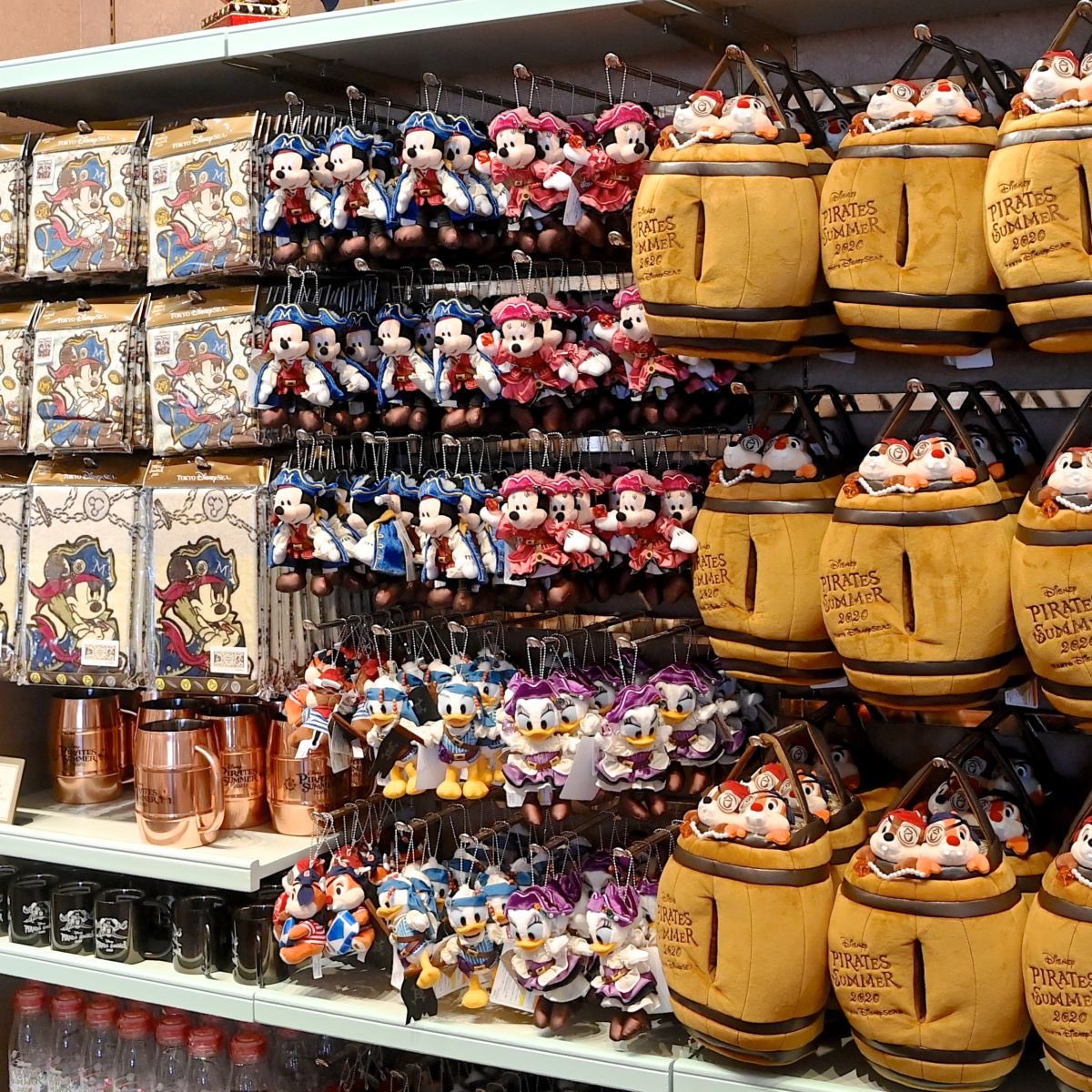 Mezzomikiのディズニーブログ 海賊ミッキーたちがかわいい 東京ディズニーシー ディズニー パイレーツ サマー グッズを紹介 詳しくは T Co Puwsecmjr0