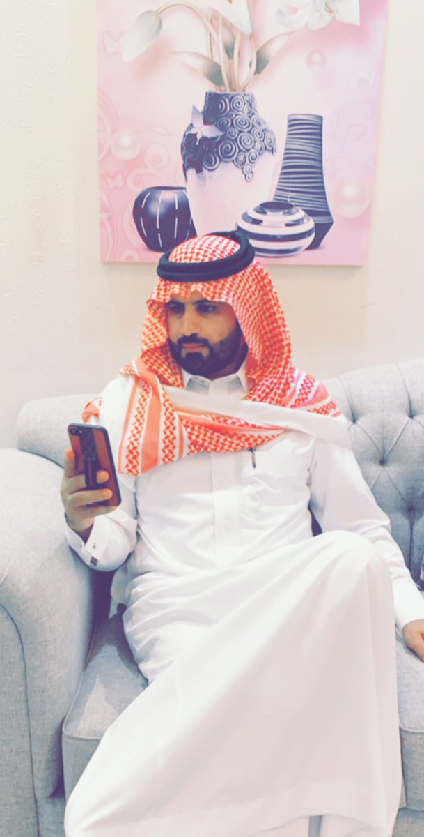 QSS83333's tweet photo. كل عام وأنتم بألف خير وخير 🙋🏻‍♂️🥰 #كشخه_العيد https://t.co/OeZIdPRHvW