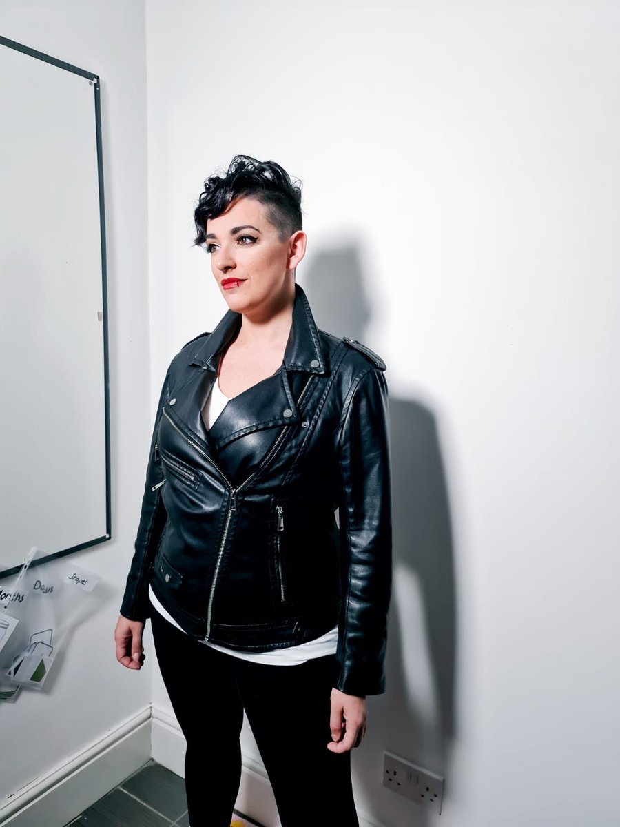Appleton_music's tweet photo. So this is Twitter...? #bitlate #twitter #socialmedia #lockdown #COVID19 #filming #acapella #shorthairdontcare #leatherjacket #welcometotheparty #appletonmusic https://t.co/m4gu9hmJfA