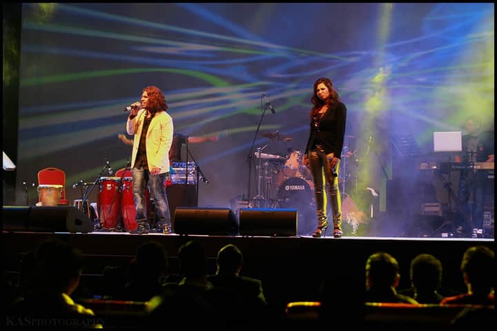 SonaSsg's tweet photo. #DohaDiaries #FavThrowback
This brilliant stuffs is enough to warm up the musical fraternity♥
A coolest performer with the golden soul♥
@shreyaghoshal - My heart filled up with immense joy when have seen you to treat ur youngest fans on stage.♥ https://t.co/2NllqRAtiA