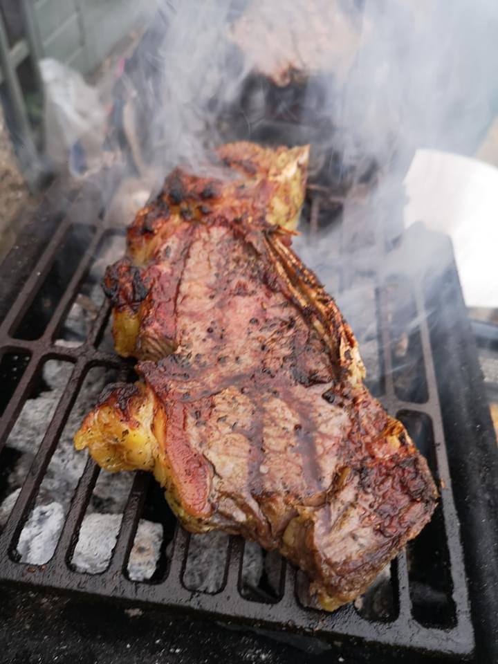pbennetts's tweet photo. I’ve got BBQ packs for all budgets!
Head over to our website 👉🏻 https://t.co/bRfZXlkToP
Your local butcher nationwide!
#butcher #bbq #bbqpack #steak #grill https://t.co/ZCBfS6WVk0