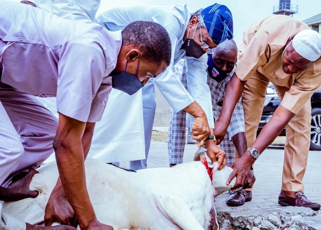 Alhamdullilahi this morning I led my family members and staff in observing this year's eid We look forward to a Covid-19 free 2021 Sallah celebration.