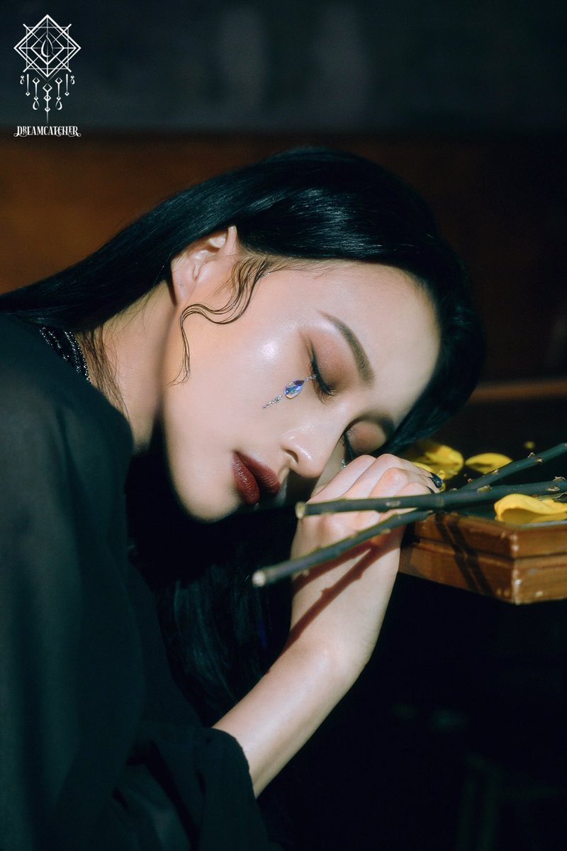 .. (@aexo7x) on Twitter photo 