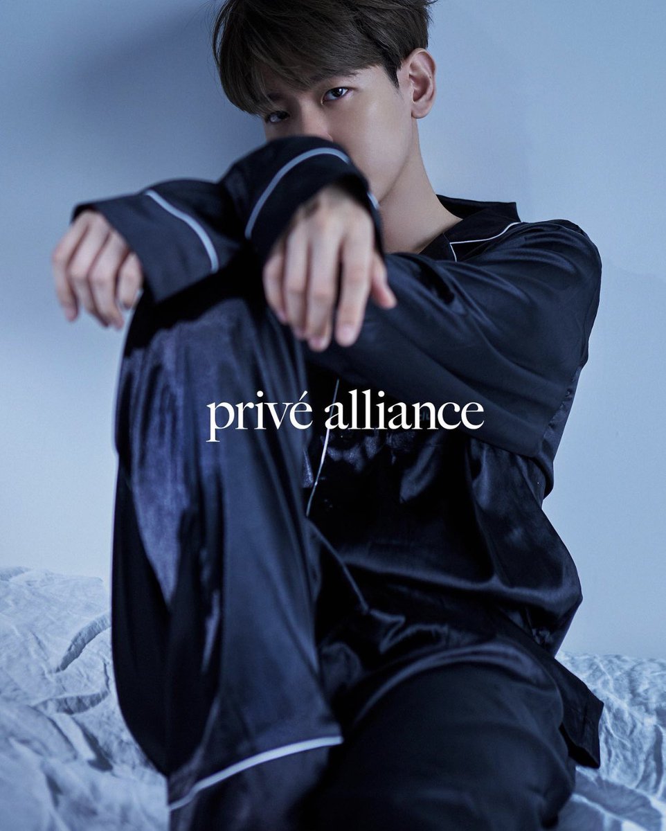 EXO ベッキョン ベク Prive alliance ダウンジャケット 【待望☆】