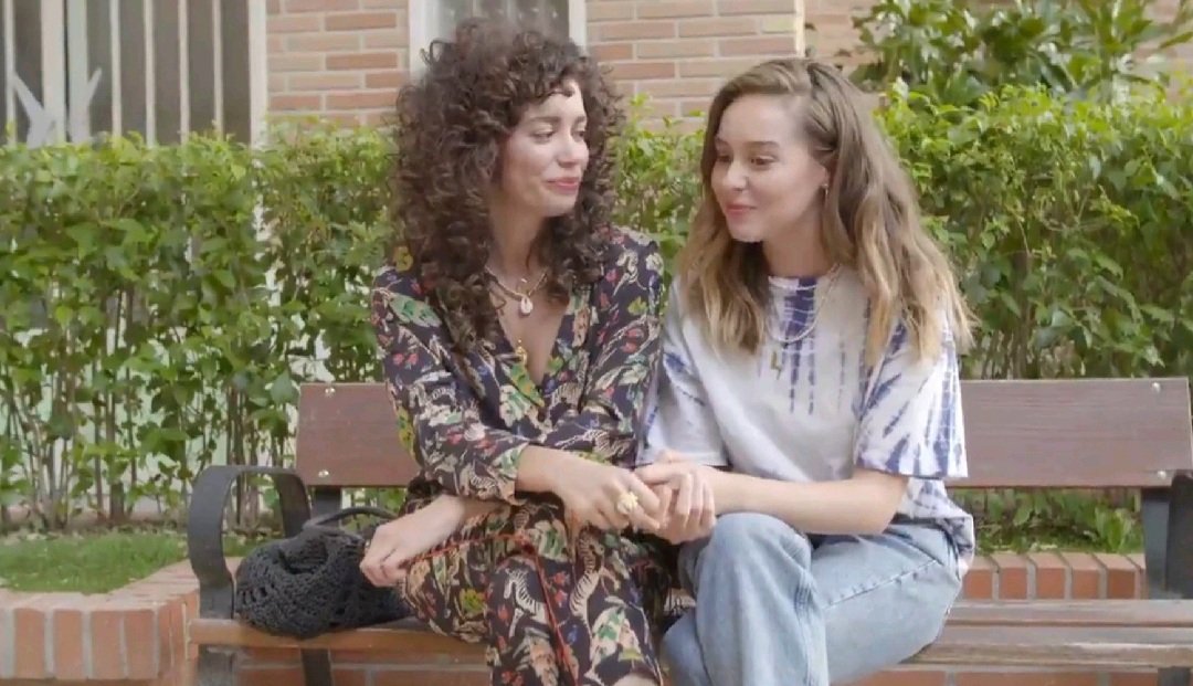 LFan80's tweet image. How are we going to make it not seeing these beautiful faces daily?! I thought I was prepared but I am not 🥺 #Luimelia #PaulaUsero #CarolRovira #NotReady