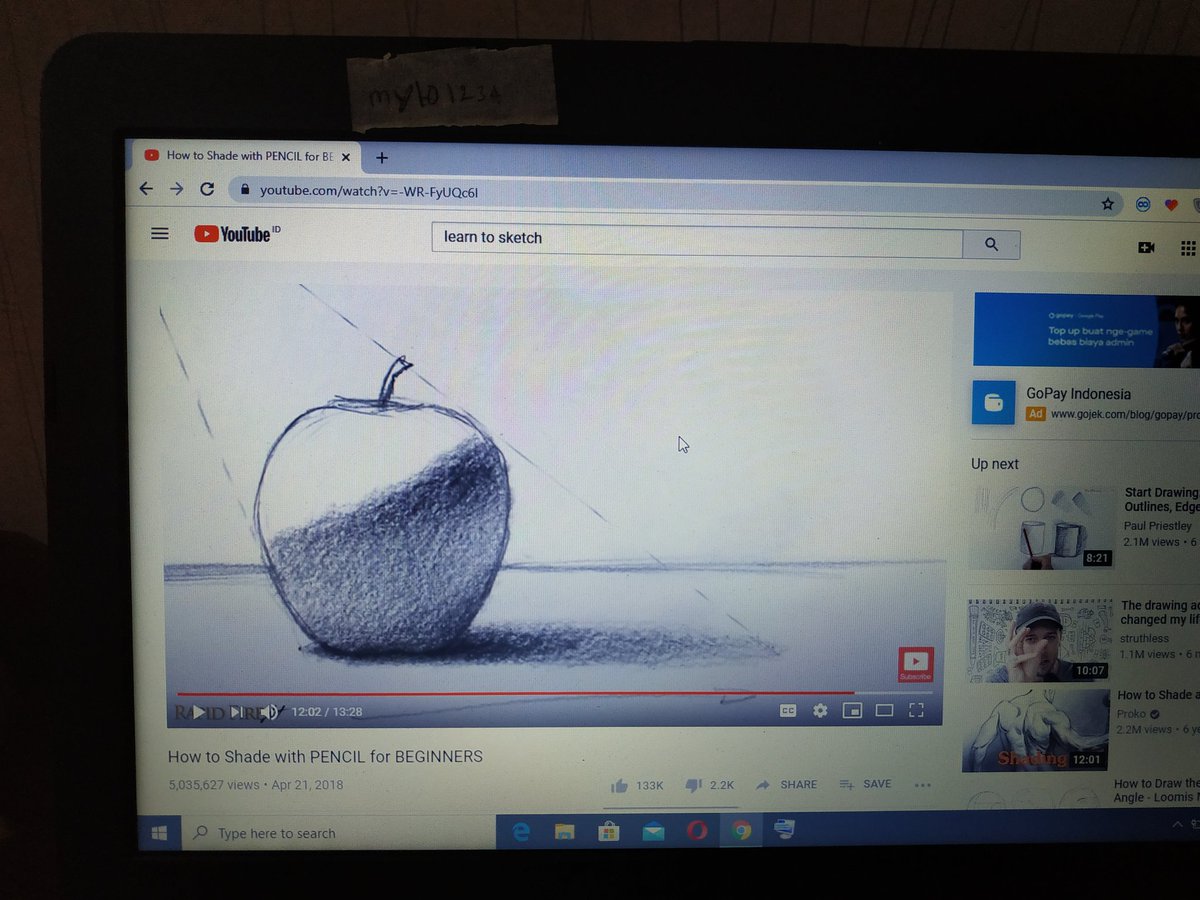 SambilNgopiYuk's tweet image. #LearnToSketch, day 1. 
*Seka peluh. 
Cc om @pinotski