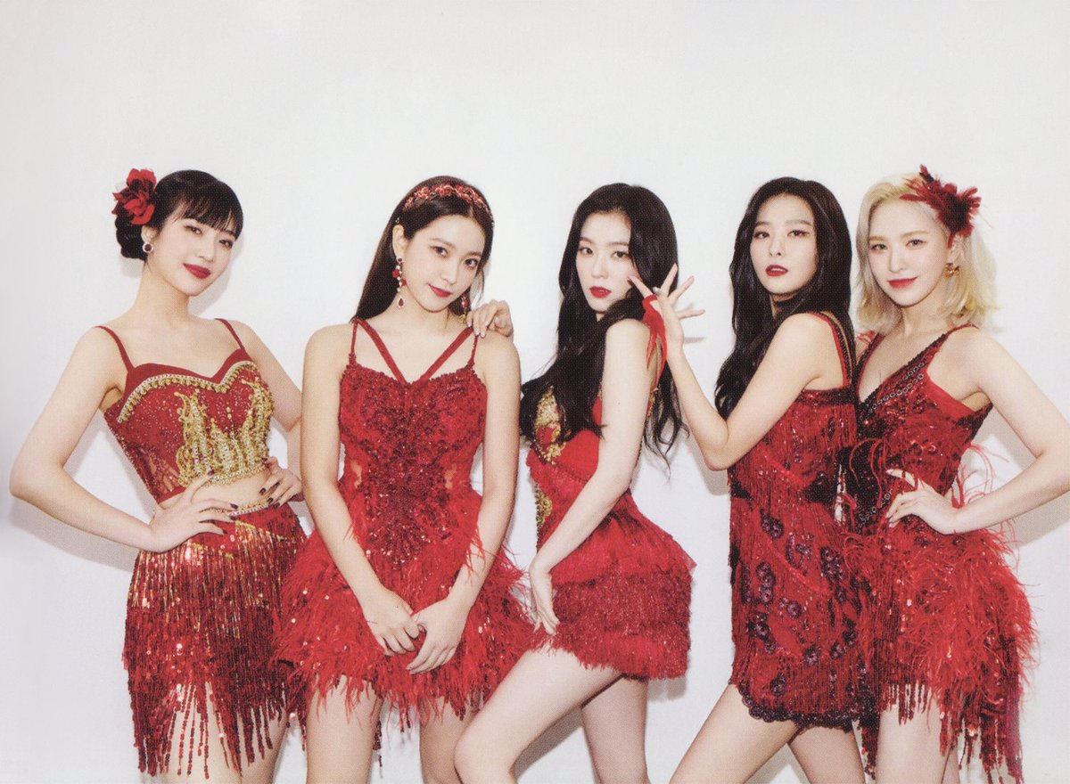 sgsgom's tweet photo. 이렇�� 평생 함께하자 💚💜💗💛💙
#6YearsWithRedVelvet 
#레드벨벳_6주년_대댕큐 https://t.co/HRuwdEN9Hq
