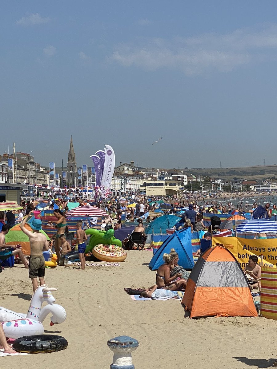 We should be in Majorca this weekend, but instead we are visiting friends in Weymouth.. how can this be safer than the beaches in Pueto Pollensa? #SaveTravel