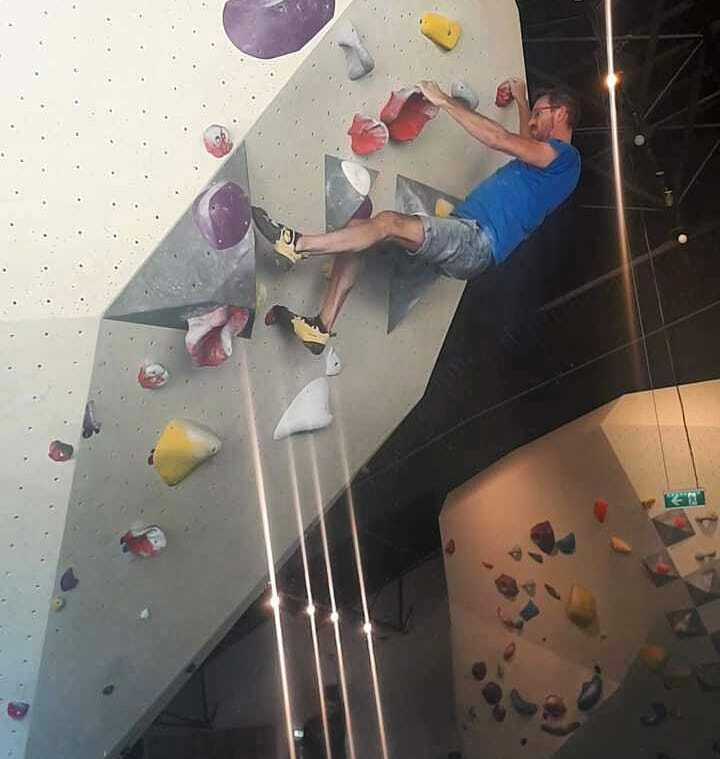 streeprunning's tweet photo. Nice red 6A #bouldersession #boulder #bouldering #boulderen #boulder_pictures_of_instagram #chalkmatters https://t.co/doB8jExrKQ https://t.co/lsMmmFX3hG