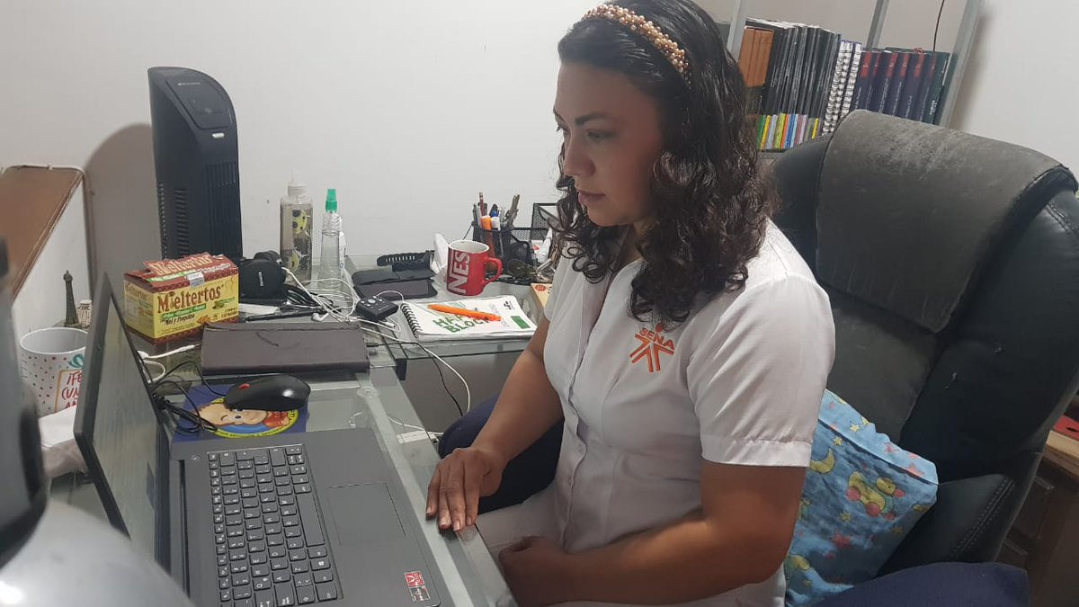 SENAenBolivar's tweet photo. Más de 200 asistentes, entre personal médico, aprendices e instructores de la Red de Salud del Centro Comercio y Servicios, en el 2do evento de divulgación tecnológica dirigido a los profesionales de la salud en #Bolívar. El tema fue Bioseguridad y medidas preventivas para Covid. https://t.co/uYqgPNkM9W