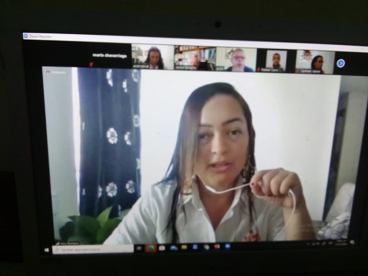 SENAenBolivar's tweet photo. Más de 200 asistentes, entre personal médico, aprendices e instructores de la Red de Salud del Centro Comercio y Servicios, en el 2do evento de divulgación tecnológica dirigido a los profesionales de la salud en #Bolívar. El tema fue Bioseguridad y medidas preventivas para Covid. https://t.co/uYqgPNkM9W