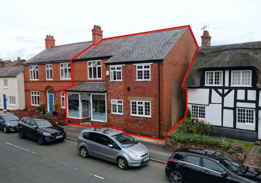 bacommercial's tweet image. For Sale
Border House &amp;amp; Former Mill, High Street, Farndon, Chester
• Large office/commercial premises
• Retail unit include

Full details
ow.ly/cjeZ50ANtgK

Call our Chester office
01244 351212
Register your property requirements with BA Commercial
ow.ly/jvaC50ANtgI