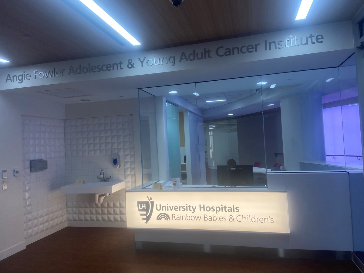 DanSimonMD's tweet photo. Join me in recognizing the Fowler family for the opening of the Angie Fowler Adolescent and Young Adult Cancer Institute inpatient floor at @UHRainbowBabies. Set in a compassionate, healing environment, this cancer center provides state-of-the-art, multidisciplinary care. https://t.co/OjN2btJtXj