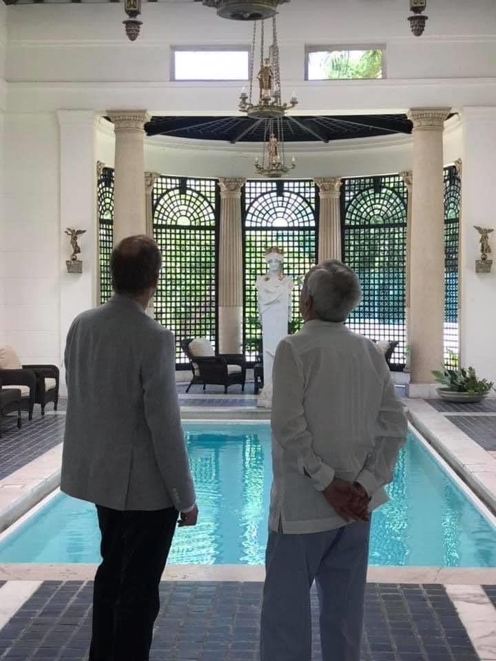 Un gran privilegio aprender de un hombre inspirador de profundo conocimiento, estilo audaz y gran influencia. Su pérdida es profunda, para Cuba y para todos nosotros.
#EusebioLeal