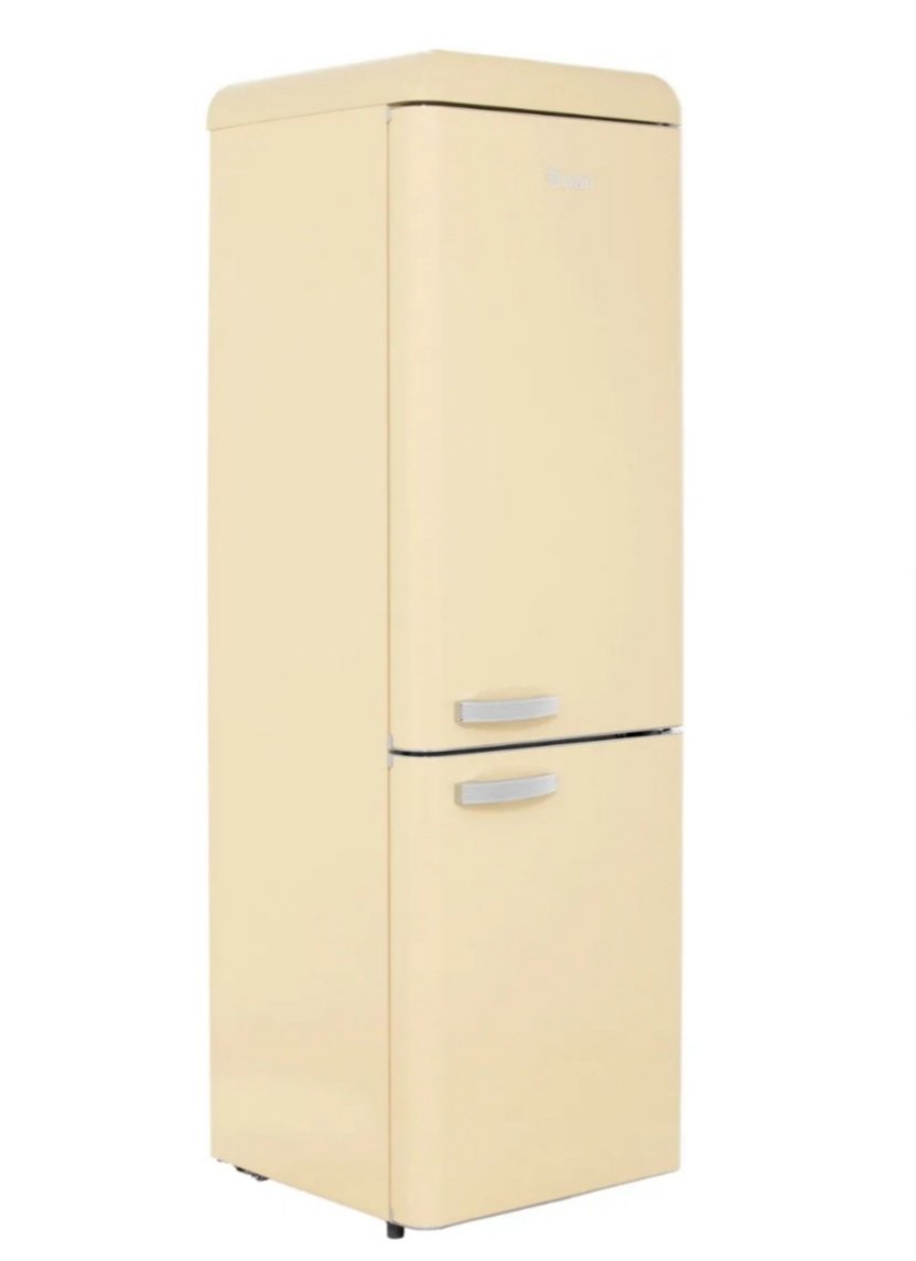 Harry Maguire as a fridge: A THREAD