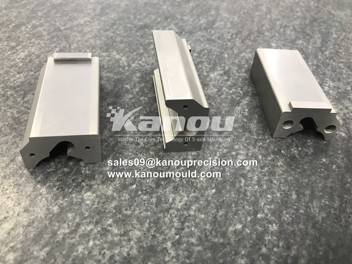 In order to ensure polishing effect, mold materials should not have porosity, impurities and other defects. ​​​#mold #die #tooling #tools #punchdie #plasticinjectionmoulding