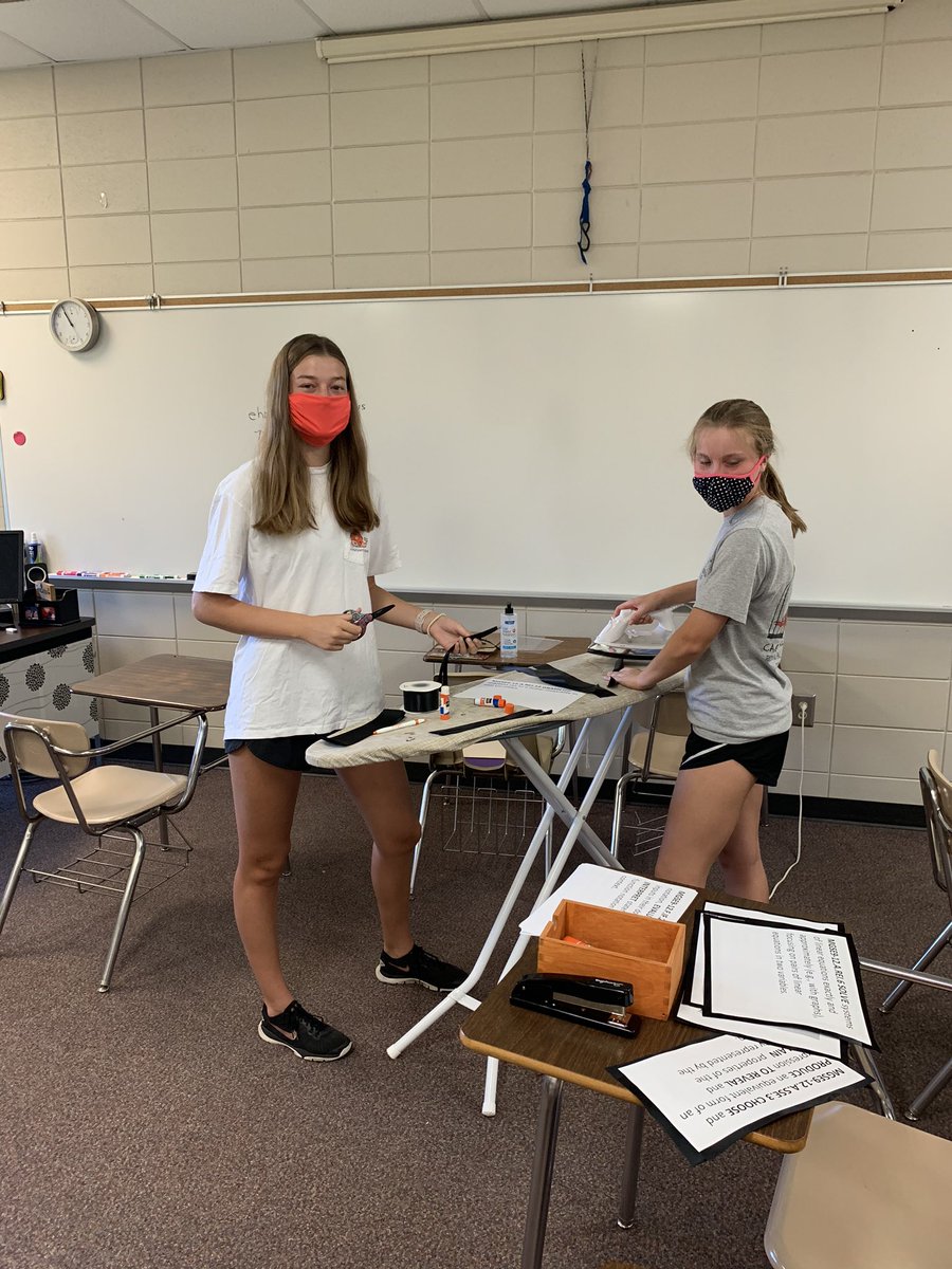 Beta Students starting the year off right by helping teachers during preplanning.   #buildthehill #givingbackin2020 #bettertogether