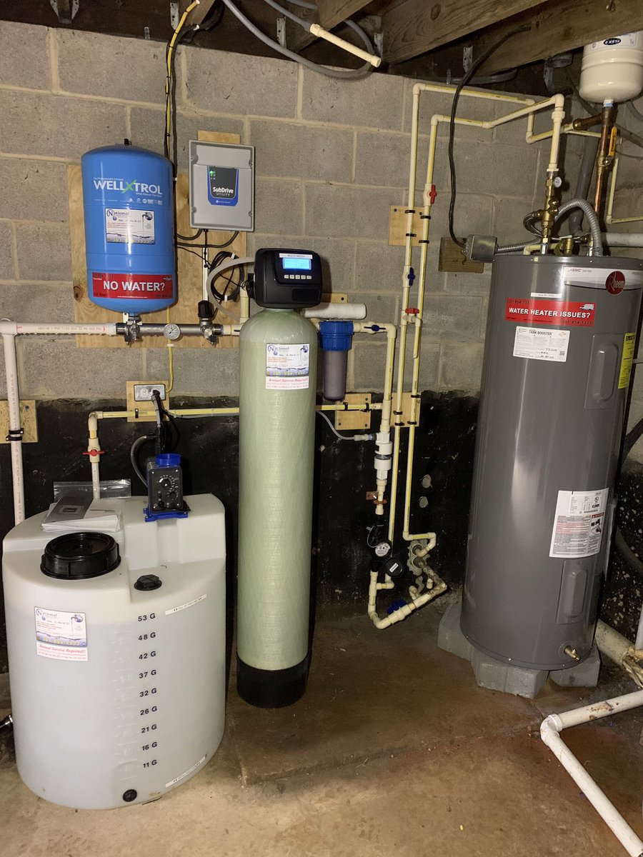N_W_S_C's tweet photo. #Watertreatment #installation of a #SolutionFeeder for pH & corrosion control, a #multimedia tank for removal of #heavysediment, #turbidity, #nitrates & more, a @FranklinWater Subdrive control Box for constant #WaterPressure , & a #sedimentfilter for a happy new customer! https://t.co/OXxoBsMtCf