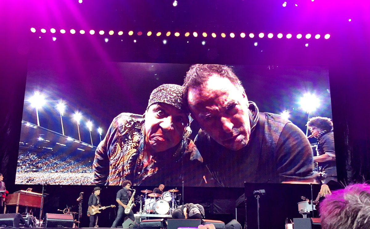 ValmyAuto's tweet image. Four years ago today since the last E-Street Band show in Europe.