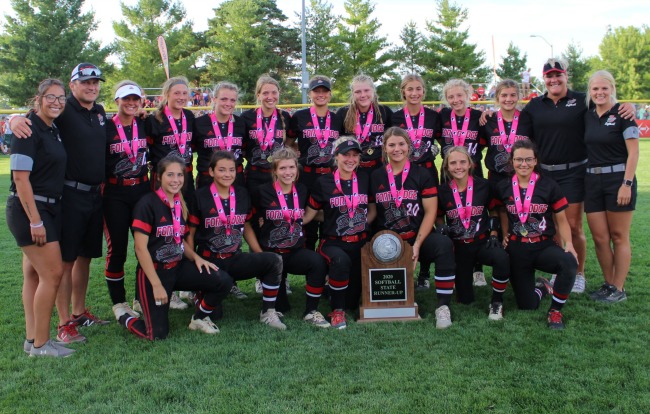 FDCSD's tweet photo. Congratulations again to the #FDSH softball team on their outstanding season &amp; 2nd place finish at State! Some scenes from the Championship game &amp; awards. More pics at  https://t.co/JGDGl1mvEX
#FDCSD #Proud2bFD @FDSHSoftball @fddodgersports https://t.co/rUmzDb7Dux