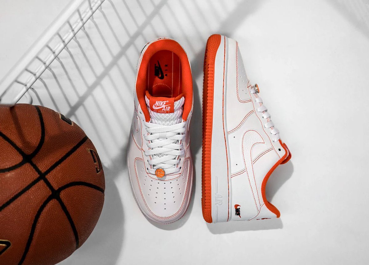 twitter sneaker deals