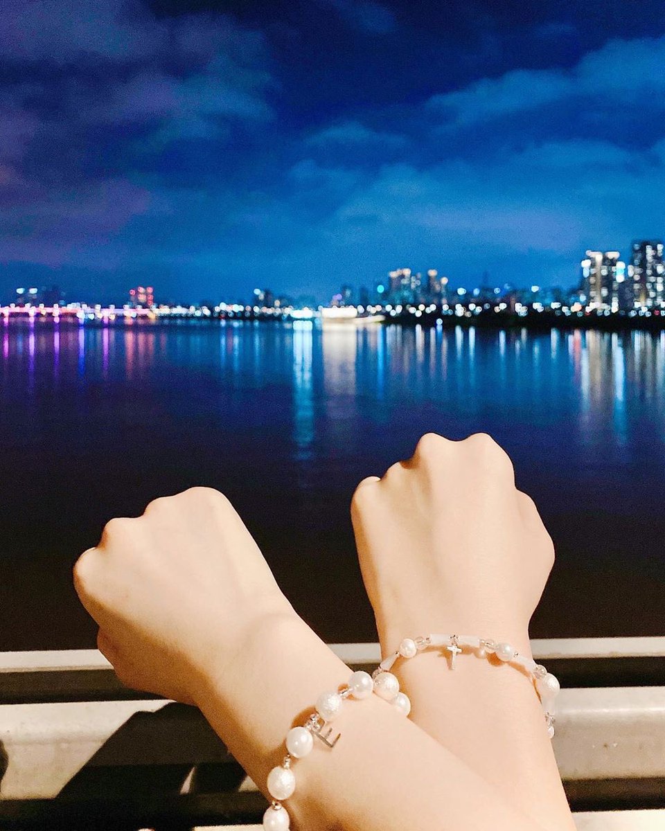 Fabulotzu's tweet photo. ET’s Friday night is just LOVE 💕 https://t.co/cV8TomNXe3