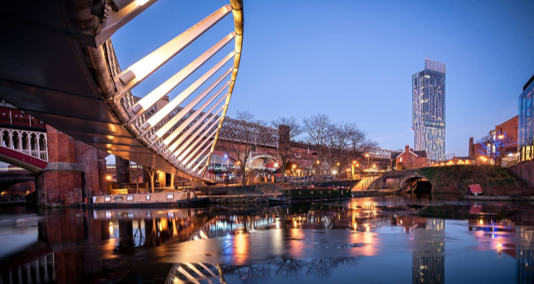 DMNManchester's tweet image. This weather was made for walking 🚶🚶 Our guide to city's prettiest strolls is here ⬇️

designmynight.com/manchester/blo…