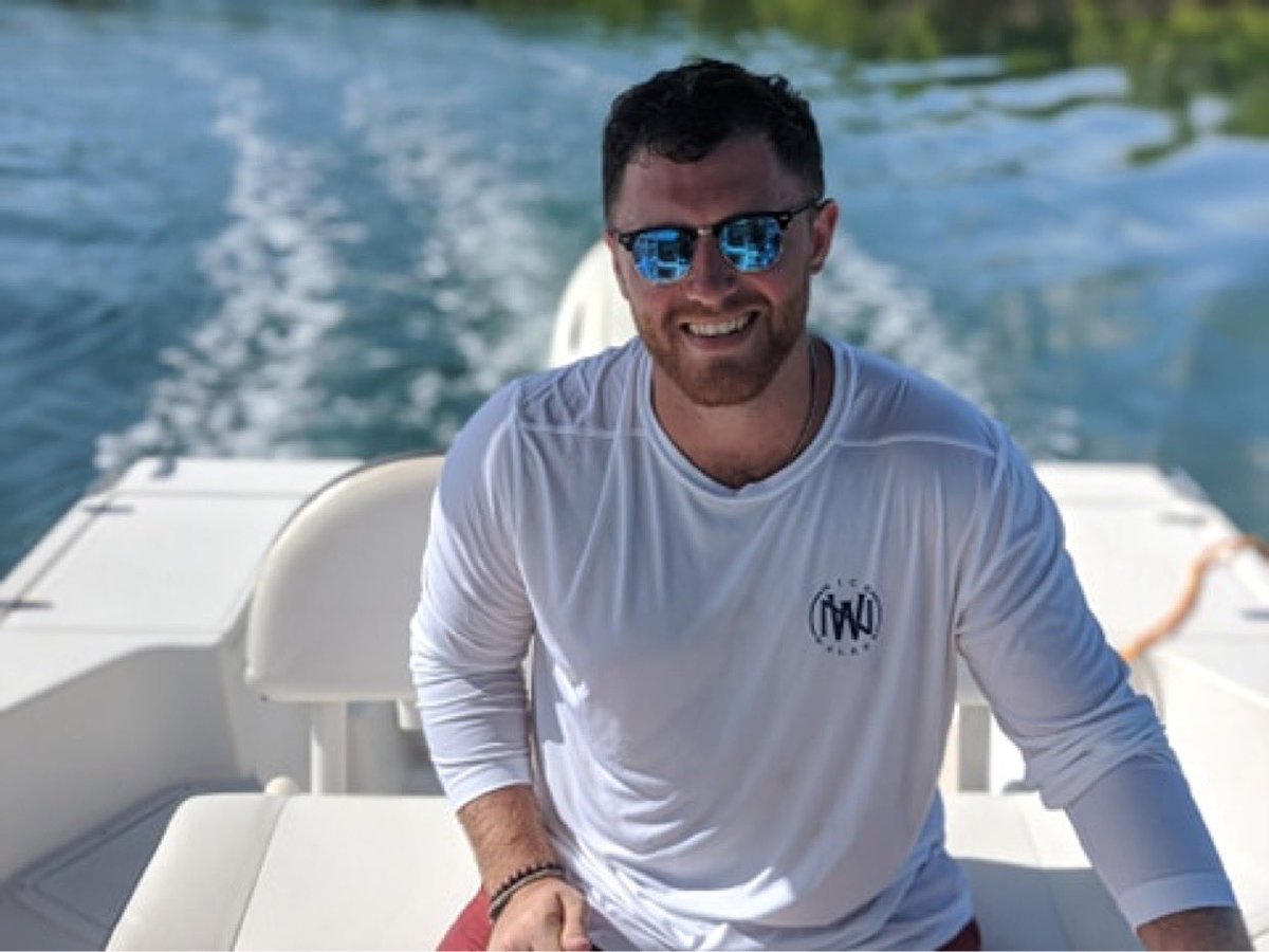 nickwalkeroffic's tweet photo. Blake said that I shouldnt launch the new merchandise site yet. He also said even though he told me no, I’d definitely post the link today. But I didn’t so that’s good. 

Smooth Sail on into my DM’s for an early preview link while we work out the site but don’t tell Blake 😎 https://t.co/lYgqOOi83Q