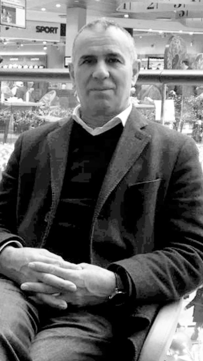 BAKMde's tweet photo. CENAZE ERKÂNI ve SIRLAMA

Ali Tosun canımızın cenaze erkânı pazartesi, 03.08.2020 tarihinde saat 10:00 da Bielefeld Alevi Kültür Merkezimizde yürüyecektir.
Sırlama saat 13:00 de Senne Friedhof'da gerçekleşecek.

Merhum Ali Tosun’nun devr-i daim ...
https://t.co/FmrYF565OB https://t.co/lsKme25PIJ
