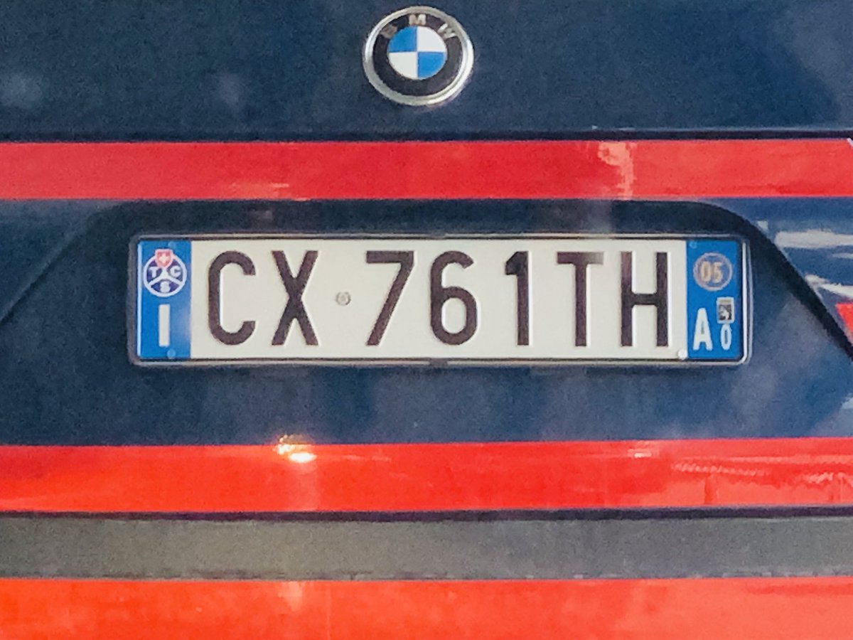 buffin11's tweet photo. Auch in Italien ist der TCS beliebt. https://t.co/C7ga6eV9H7