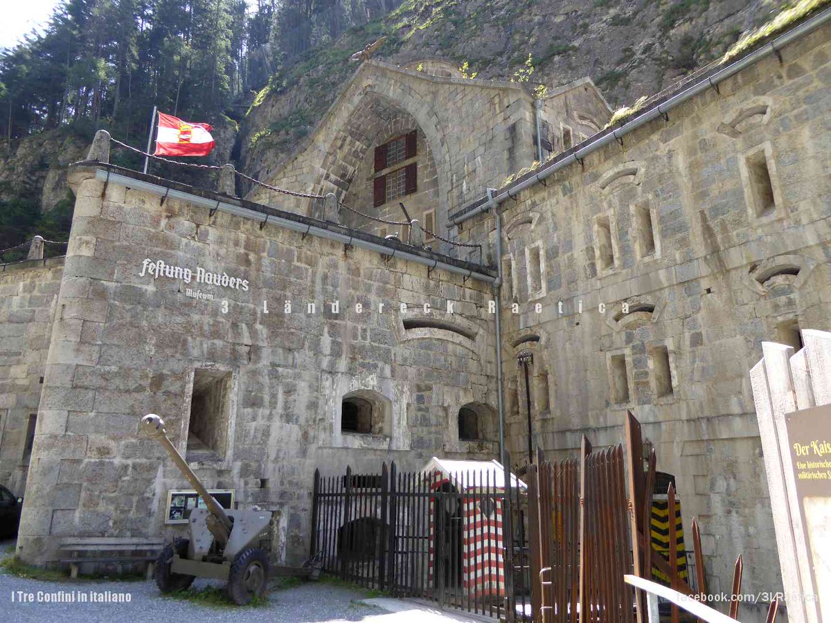 3LRaetica's tweet image. TRINCEE E PANORAMI MOZZAFIATO NEL CUORE DEL #3LR 
Il Kaiserschützenweg parte dal  #FestungNauders (1200m, sulla strada principale del #PassoResia), toccando di Sellesköpf poi fino al  passo di #Norbertshöhe. Tra #Engadina e #Oberland con vista su #Venosta
facebook.com/media/set/?set…