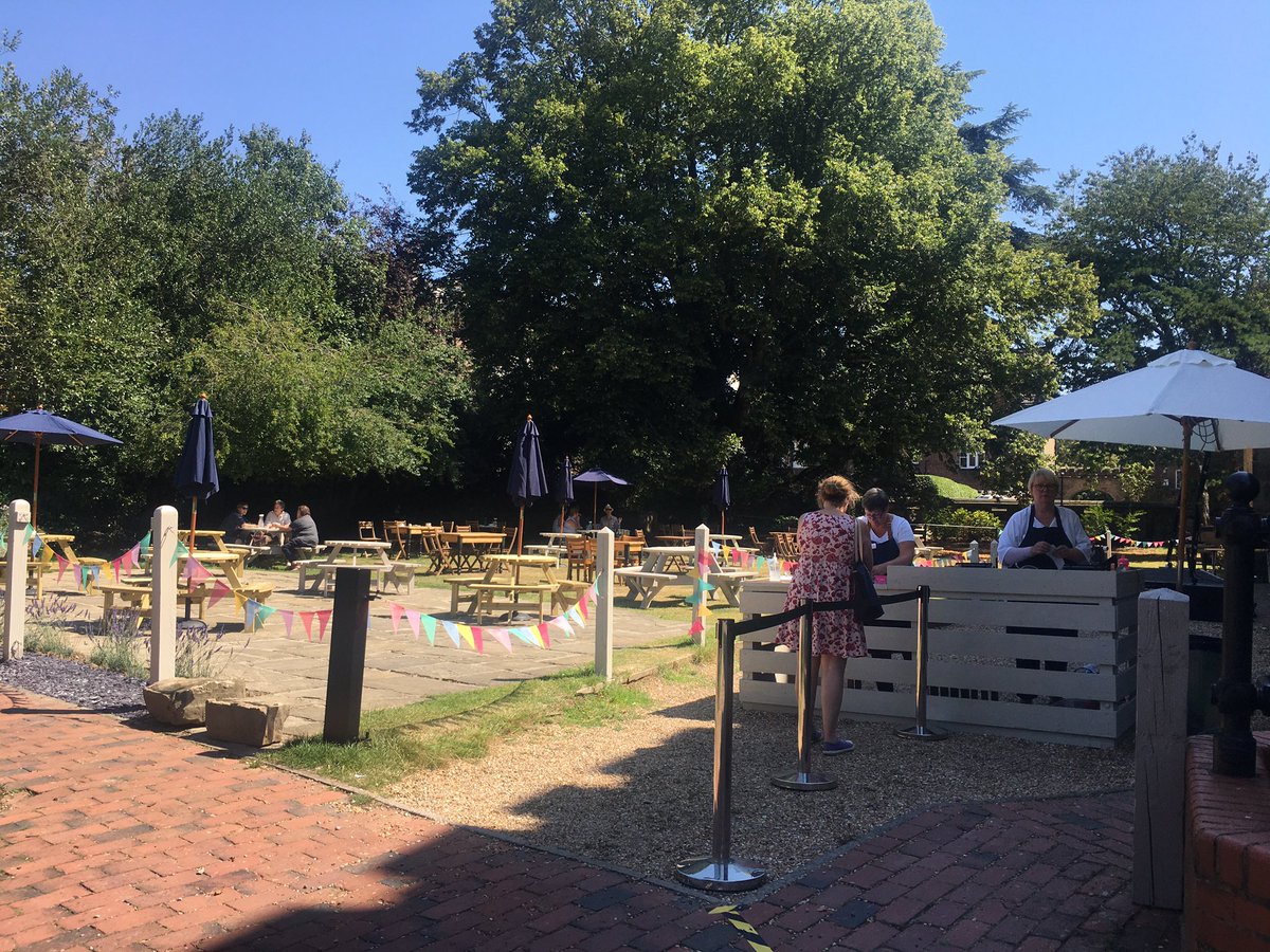 StudioBloomArc's tweet image. Just popped into @trinitytheatre to pick up an iced coffee after a very hot site survey☀️🥵How sweet does the garden look 🌸🌻🌼🌾🥰 staff are busy prepping for comedy night and have lots of other outdoor events planned. Good luck Trinity I’m definitely going to book in! 💕🌸