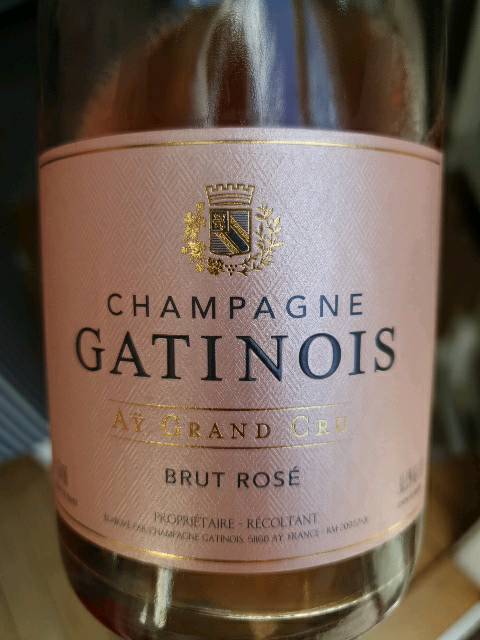 MoreThanBubbles's tweet photo. Strawberry and raspberry on the nose. High citrus and l…. Wine from Gatinois via Vivino: https://t.co/l32sfn1nY5 https://t.co/NOdQ1EPL1K