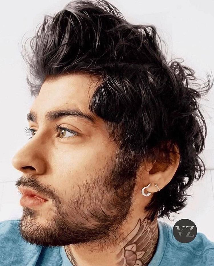 zayn malik as gigi hadid ; a very beautiful thread