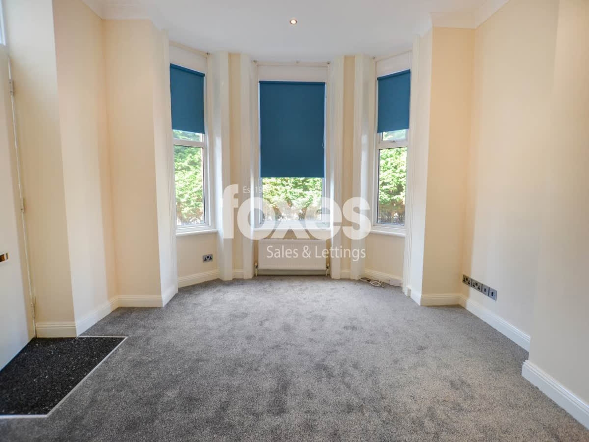 Foxes Sales & Lettings tweet media