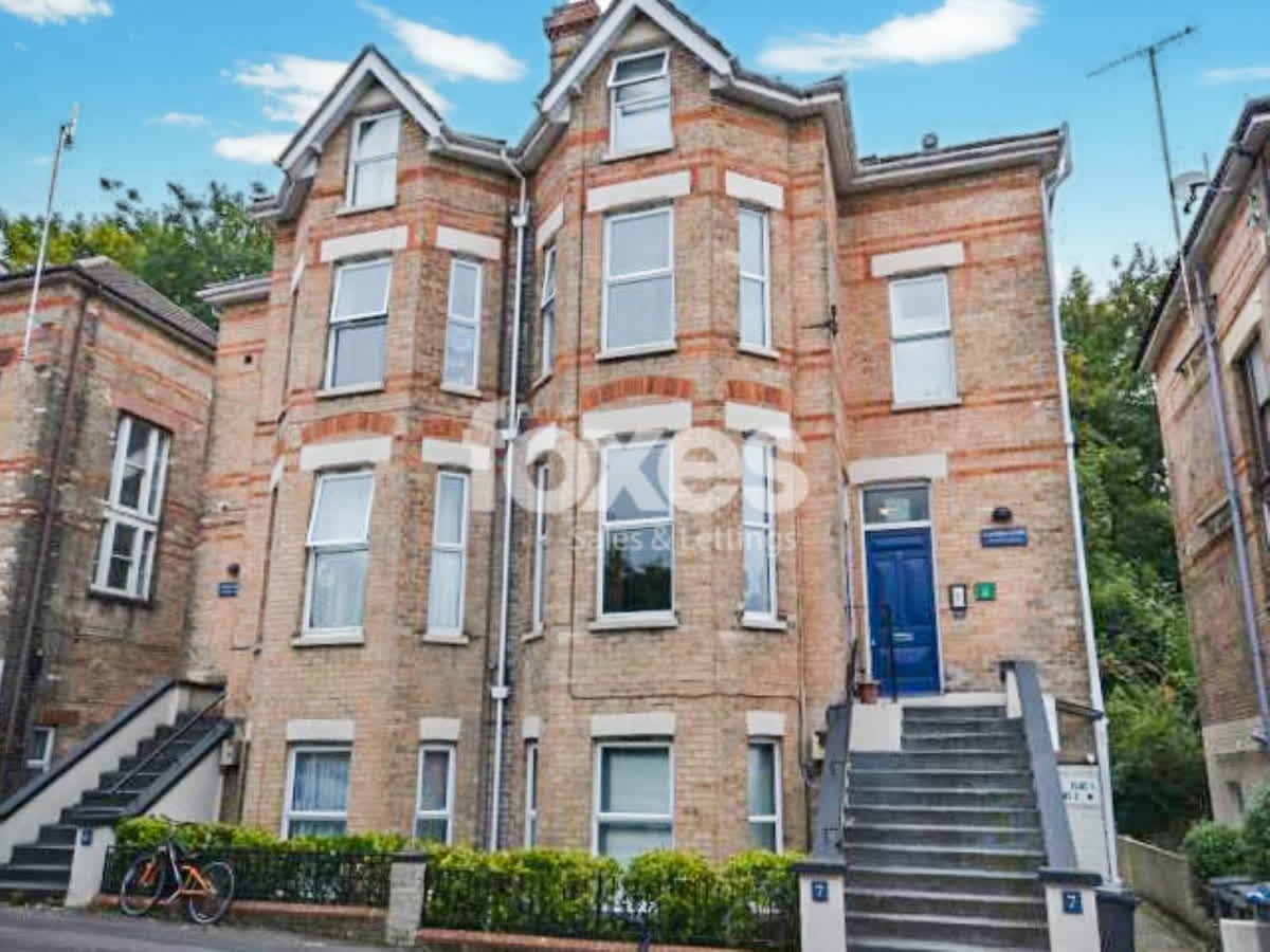 Foxes Sales & Lettings tweet media