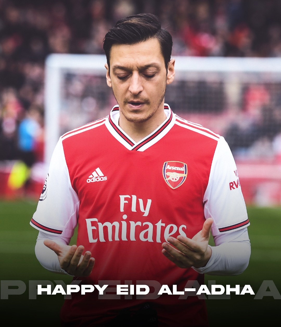 Mesut Ozil On Twitter Happy Eid Al Adha To All My Muslim Brothers Sisters May Everyone In The World Stay Safe And Well During These Difficult Times Kurban Bayramimiz Kutlu Olsun